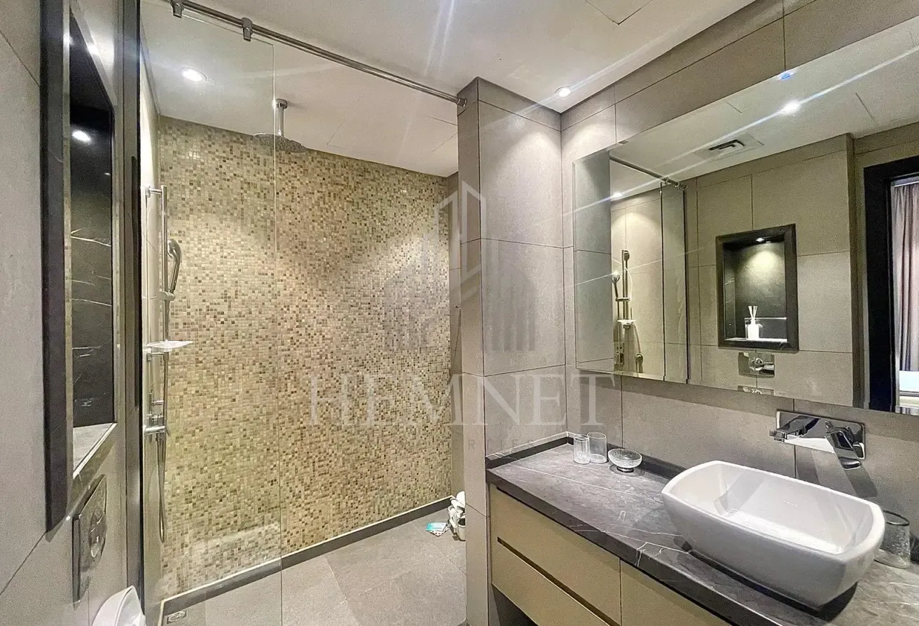 Fully Furnished | Luxury Apt | Prime Location