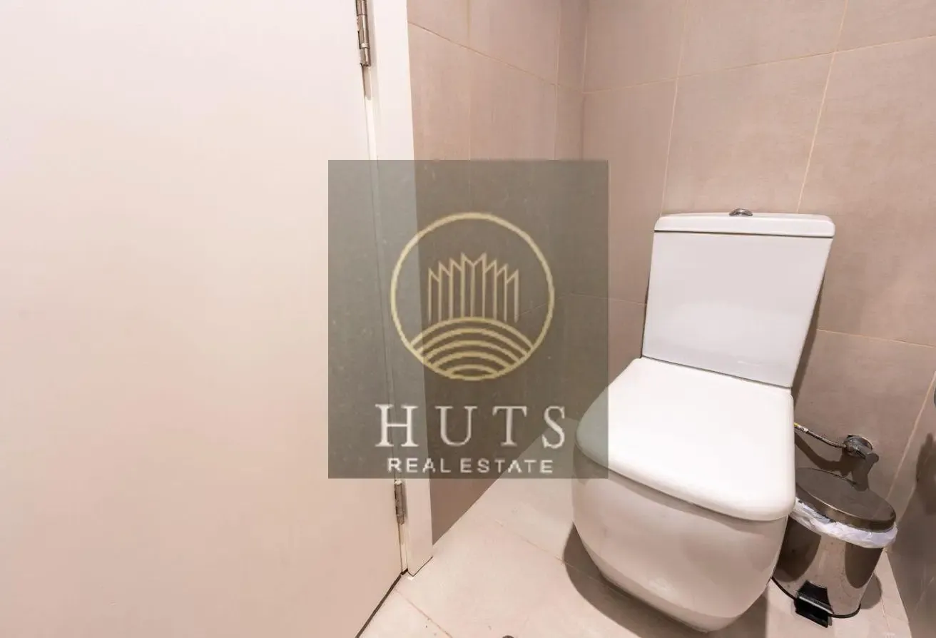 FULLY FURNISHED  | SPACIOUS LAYOUT |  BRIGHT
