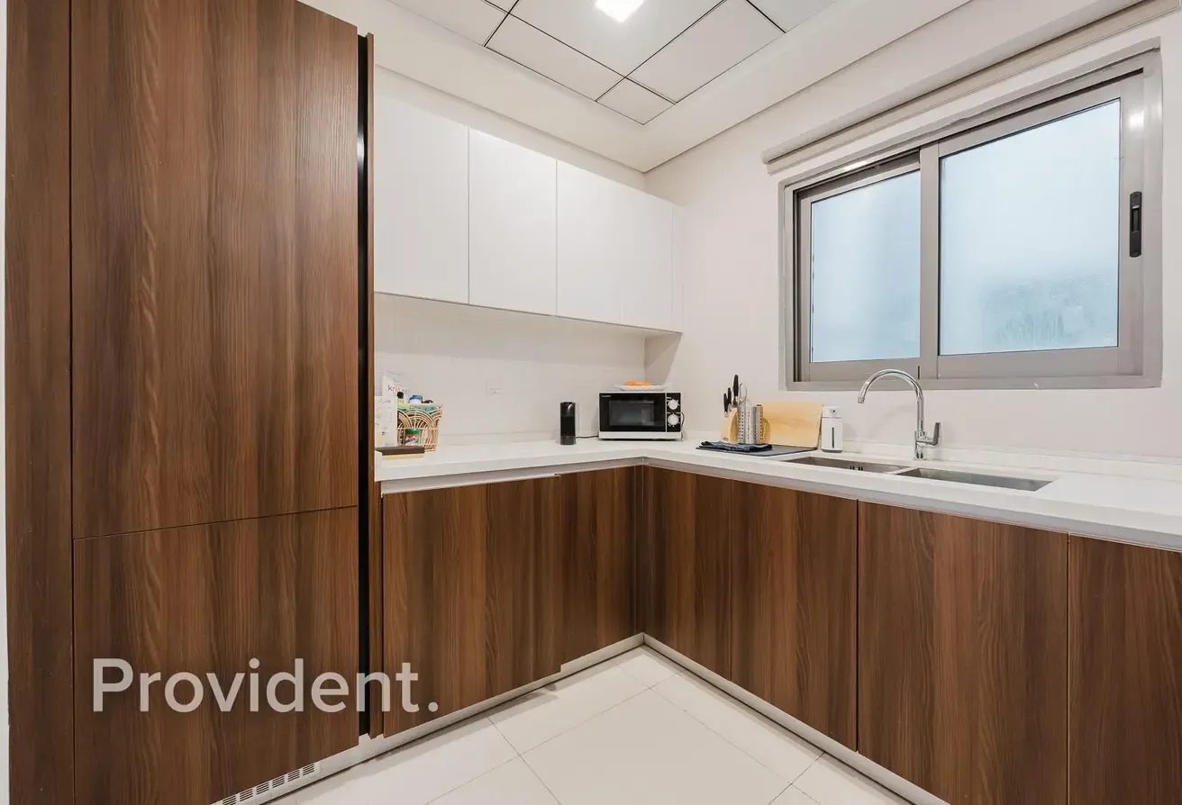 Luxurious Furnished | Pool View | Mid Floor