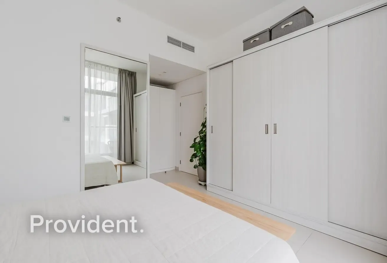 Luxurious Furnished | Pool View | Mid Floor