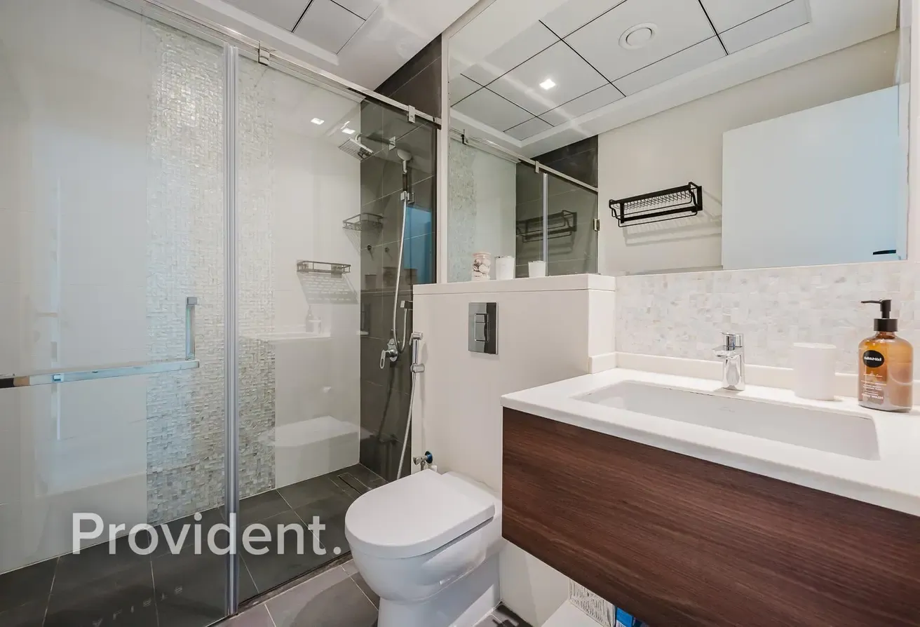 Luxurious Furnished | Pool View | Mid Floor