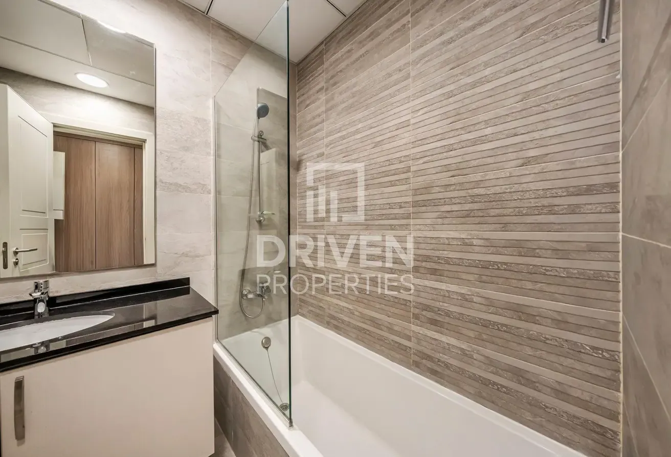 Ready to Move in | Fully Furnished | Chiller Free