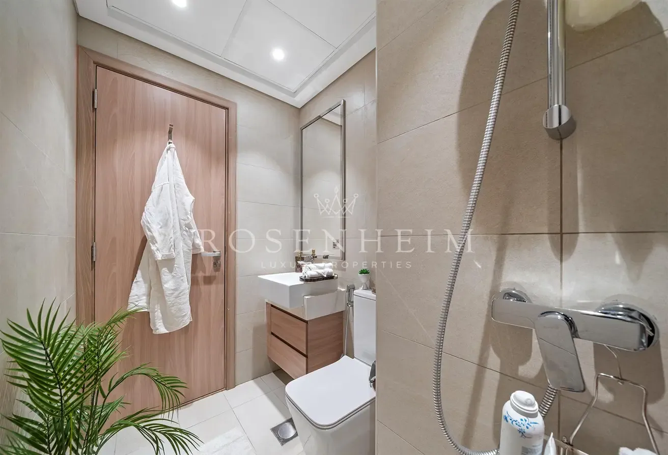 Quality Upgrade |  Burj Khalifa Views | 12 Cheques