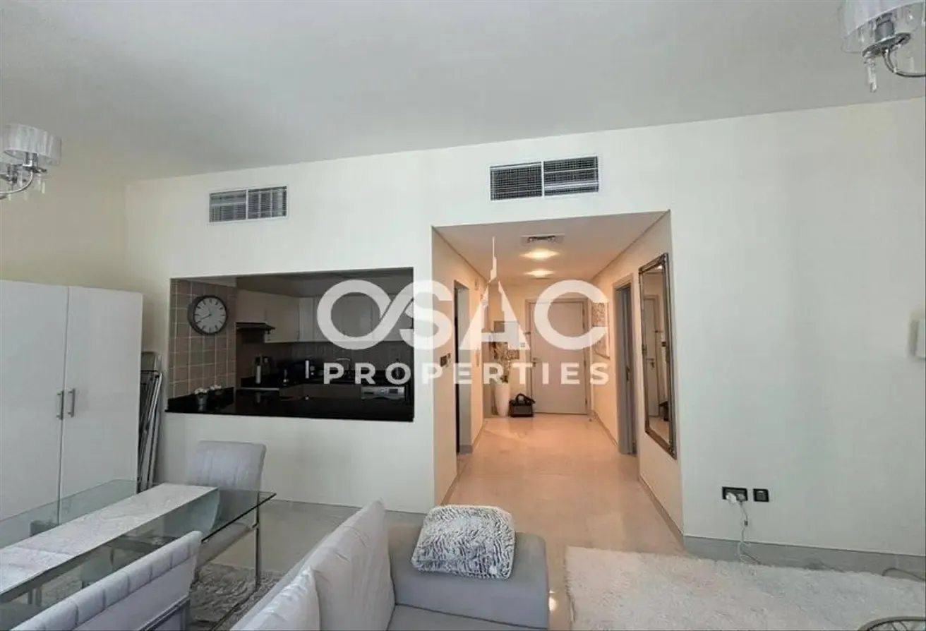 Elegant Apartment | Polo Residence |Prime Location