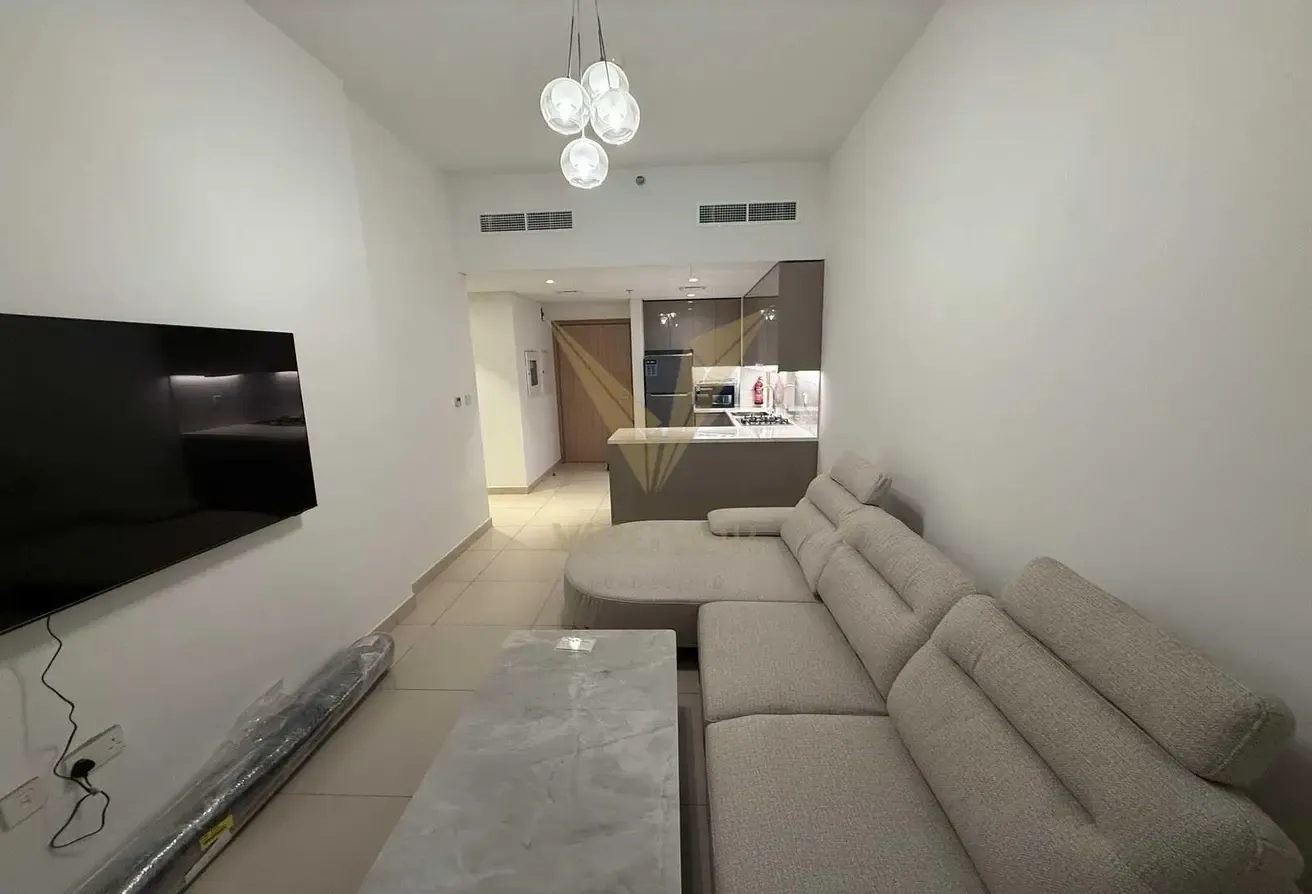 Modern 2BR with Natural Light | Chiller Free