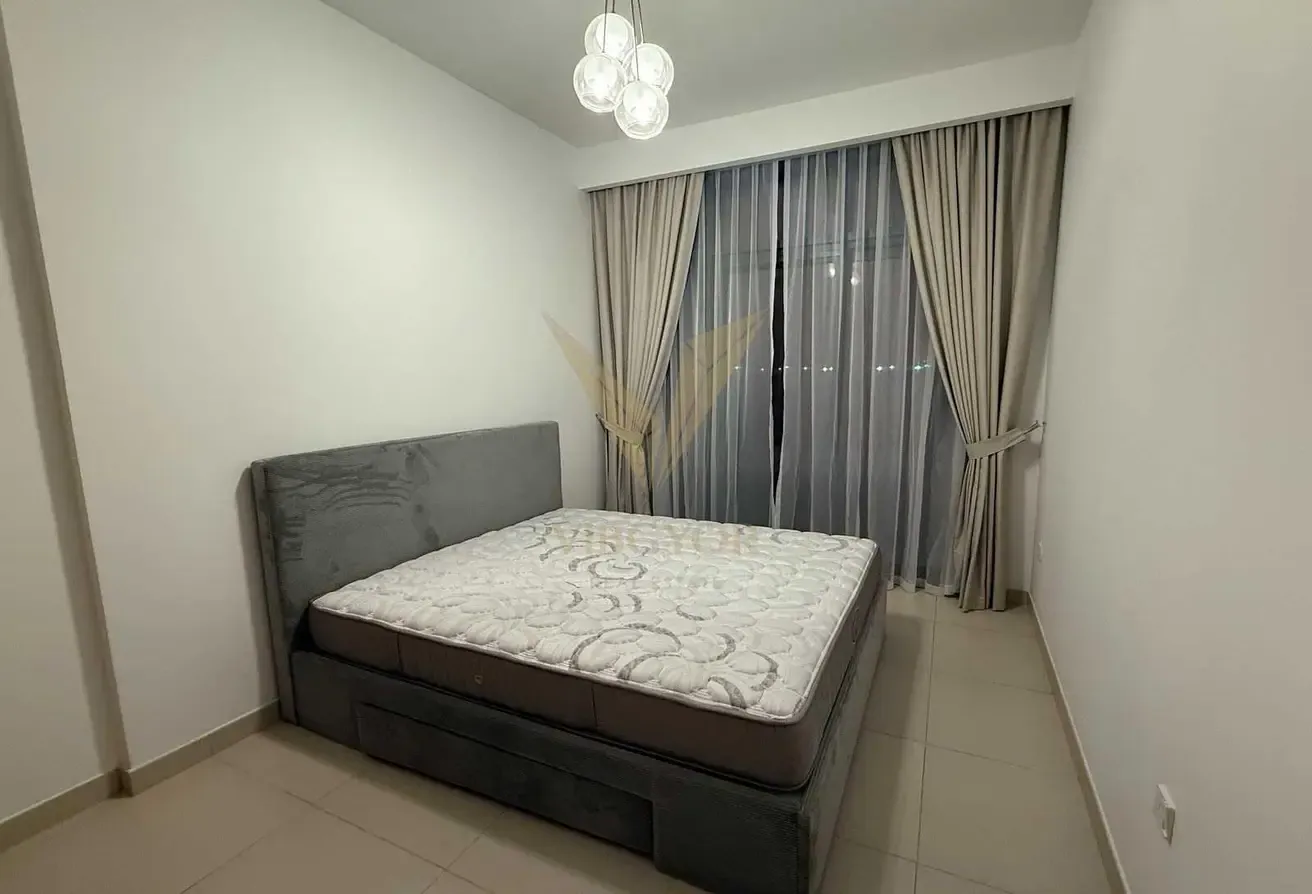 Modern 2BR with Natural Light | Chiller Free
