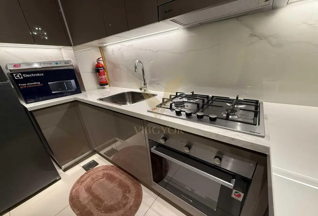 Modern 2BR with Natural Light | Chiller Free