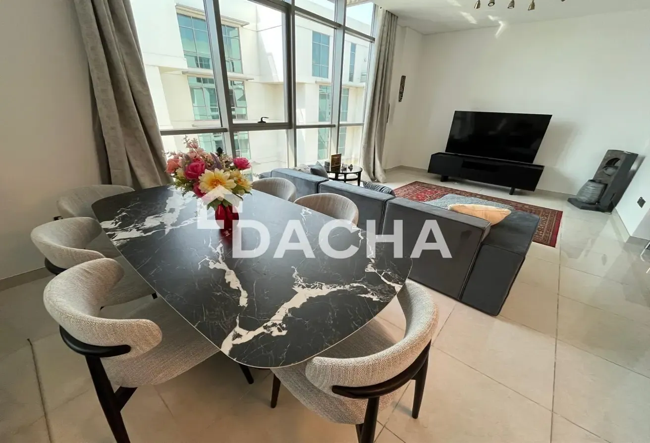 Furnished | Large Closed Kitchen | Vacant