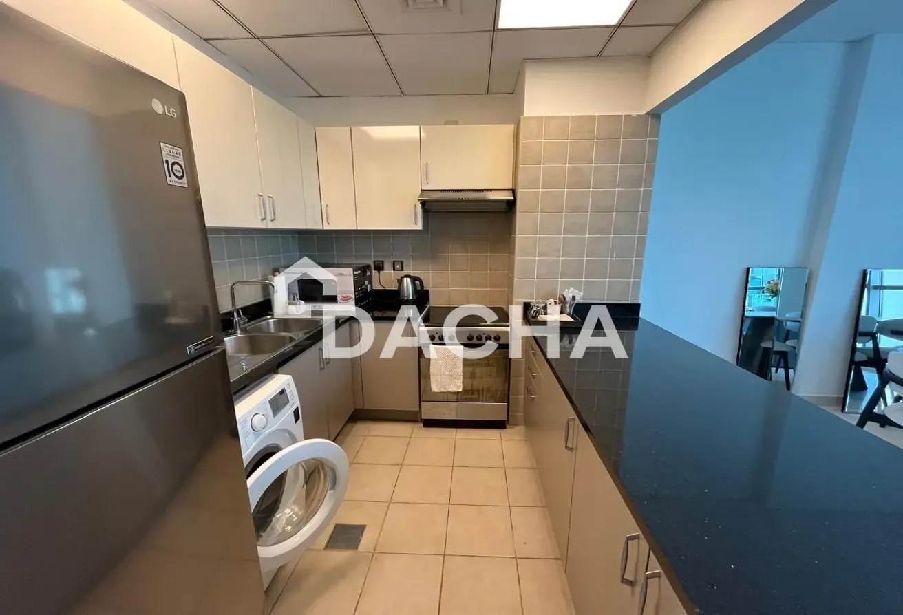 Furnished | Large Closed Kitchen | Vacant