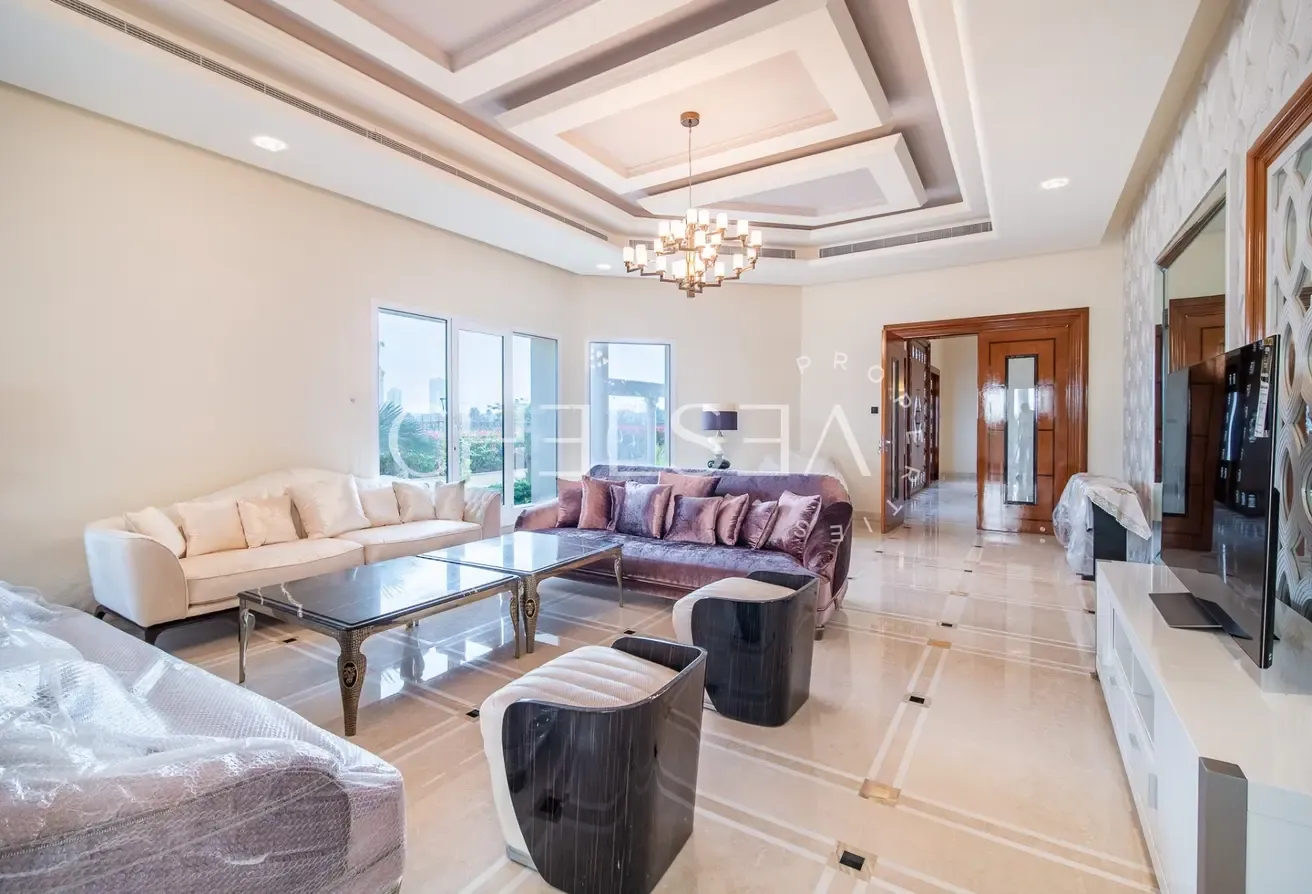 LAKE VIEW | SIGNATURE VILLA | ITALIAN INTERIOR