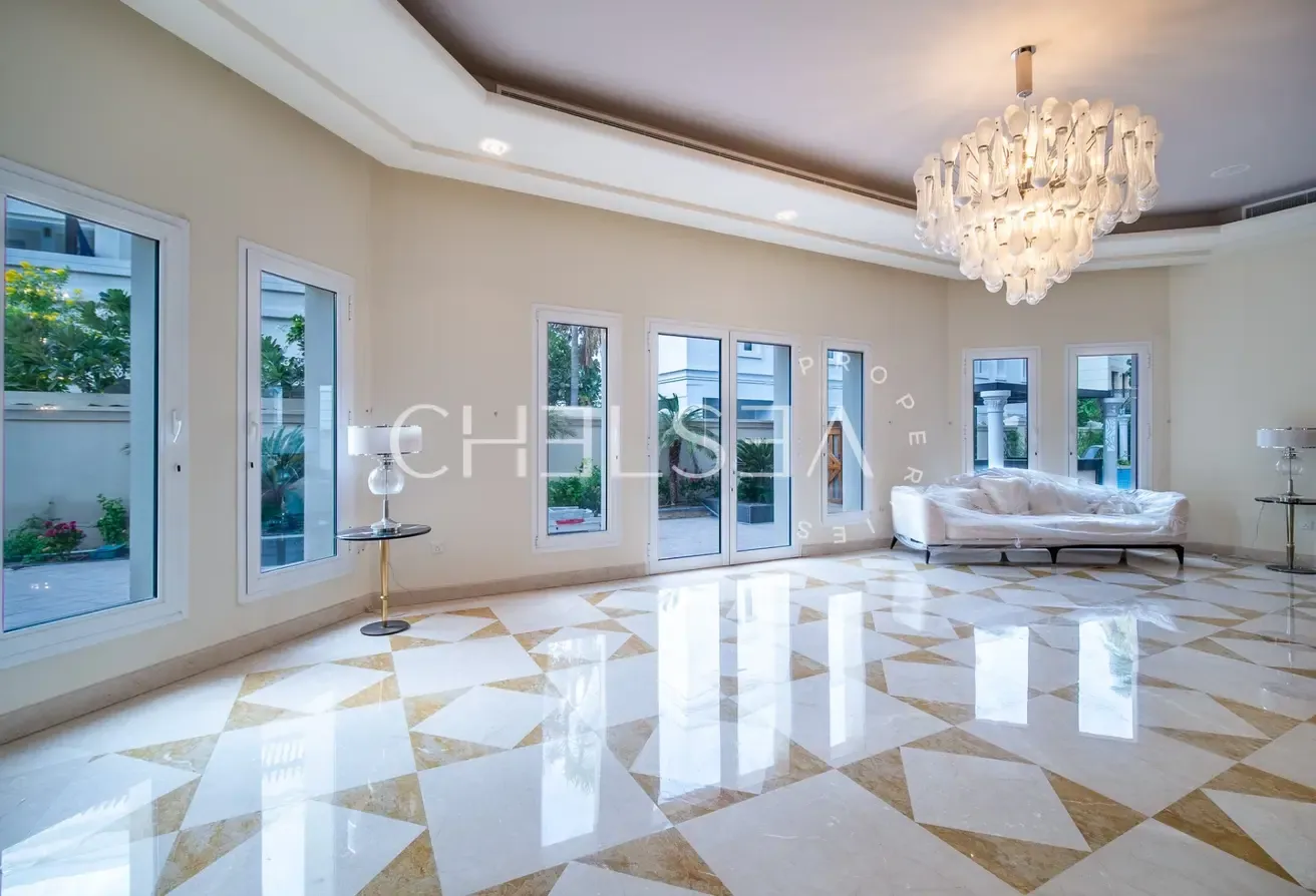LAKE VIEW | SIGNATURE VILLA | ITALIAN INTERIOR