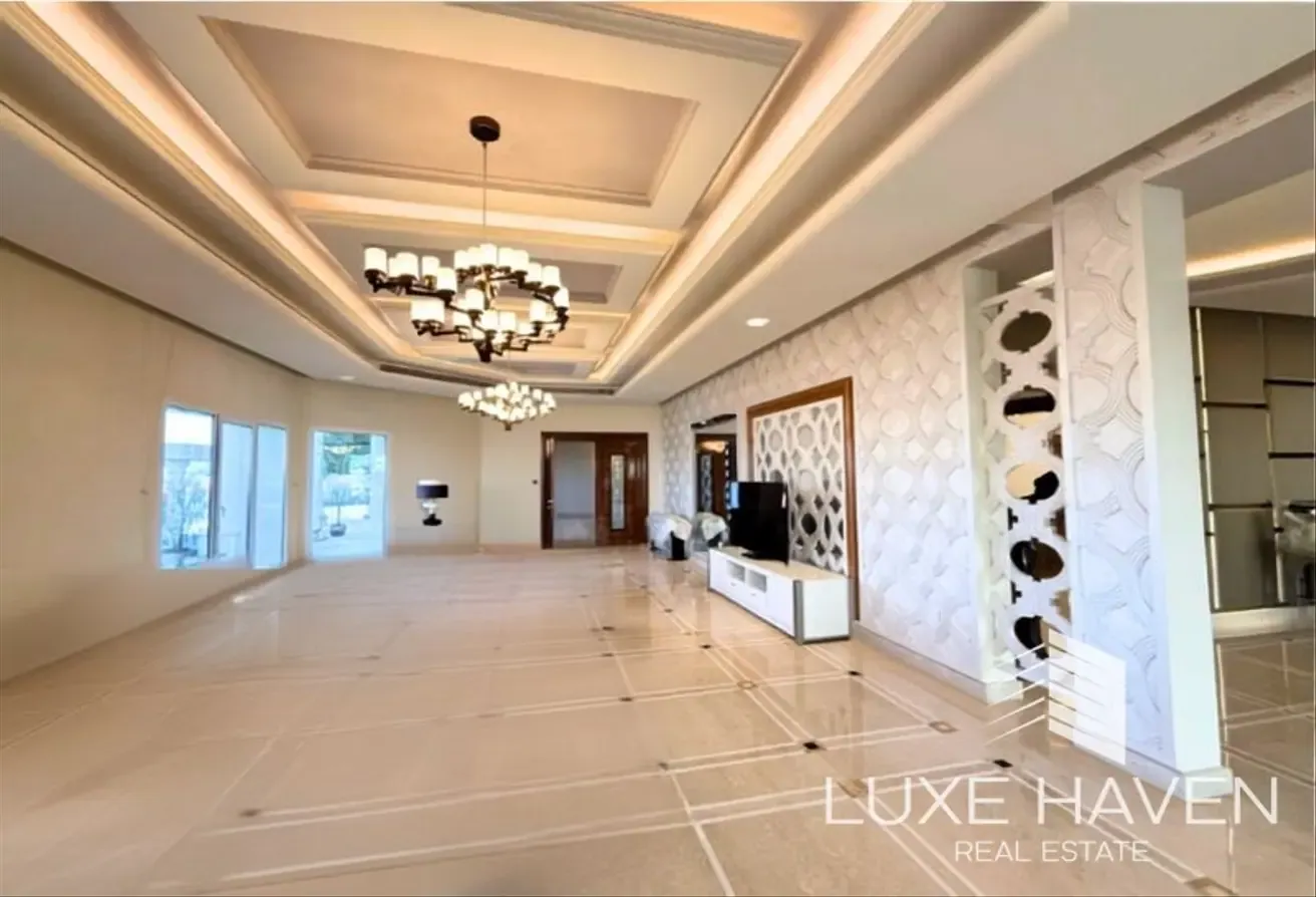 Lake Views | Luxury Villa | Private Pool