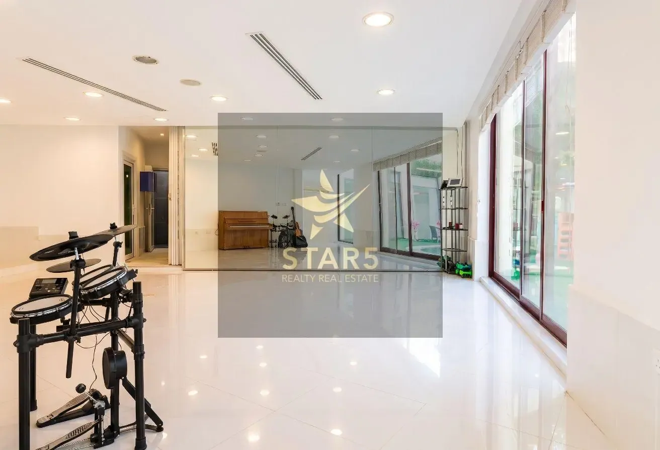 Next to Lake | Private Cinema | pool | Spacious