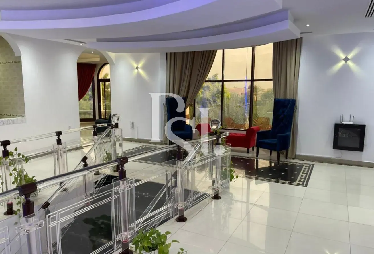 Private Pool and Lift | Wide range of Amenities