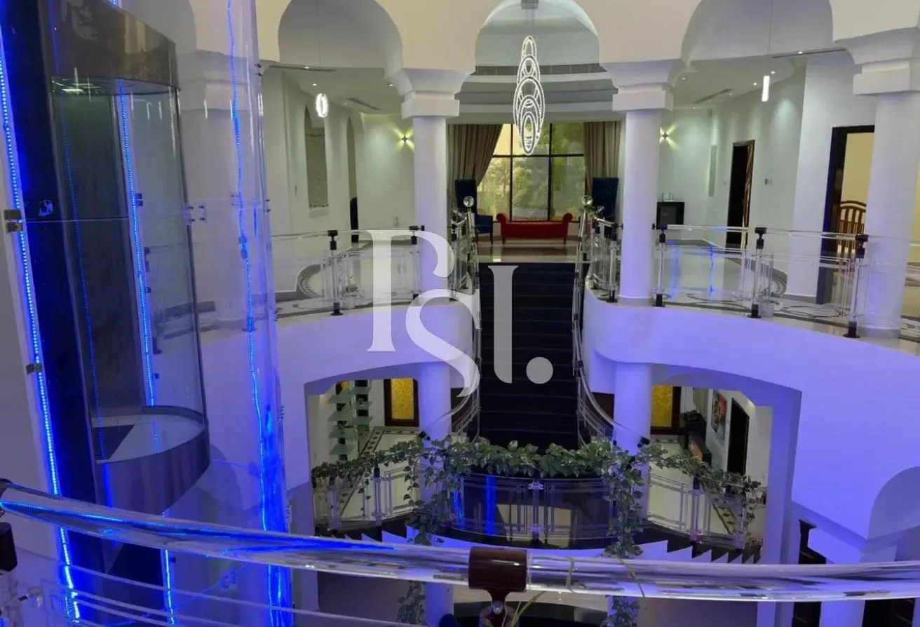 Private Pool and Lift | Wide range of Amenities