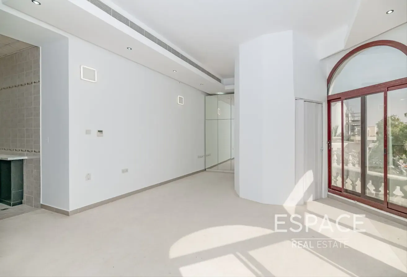 Luxury | Fully Furnished | Emirates Hills