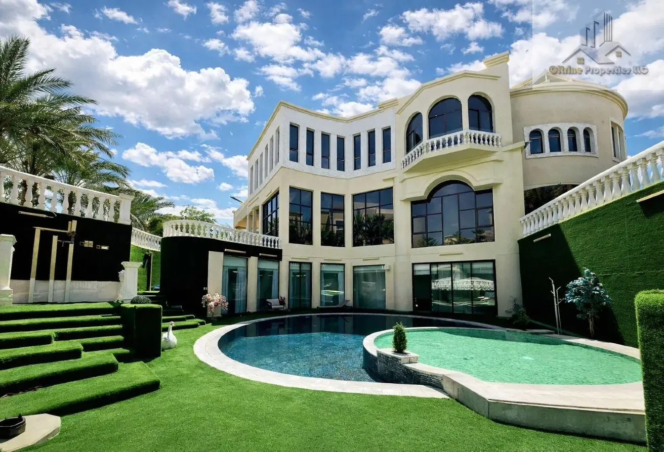 Luxurious Villa | Swimming Pool | Lake View