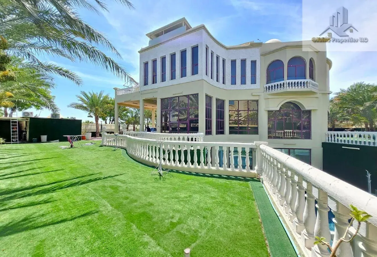 Luxurious Villa | Swimming Pool | Lake View