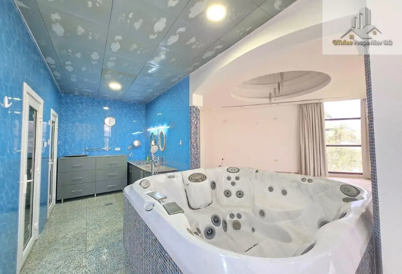 Luxurious Villa | Swimming Pool | Lake View