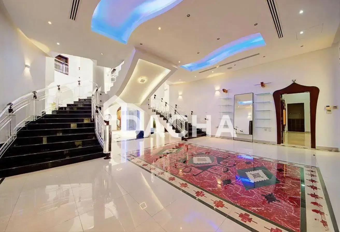 7BR Lake-Facing Villa | Elevator | Pool | Cinema