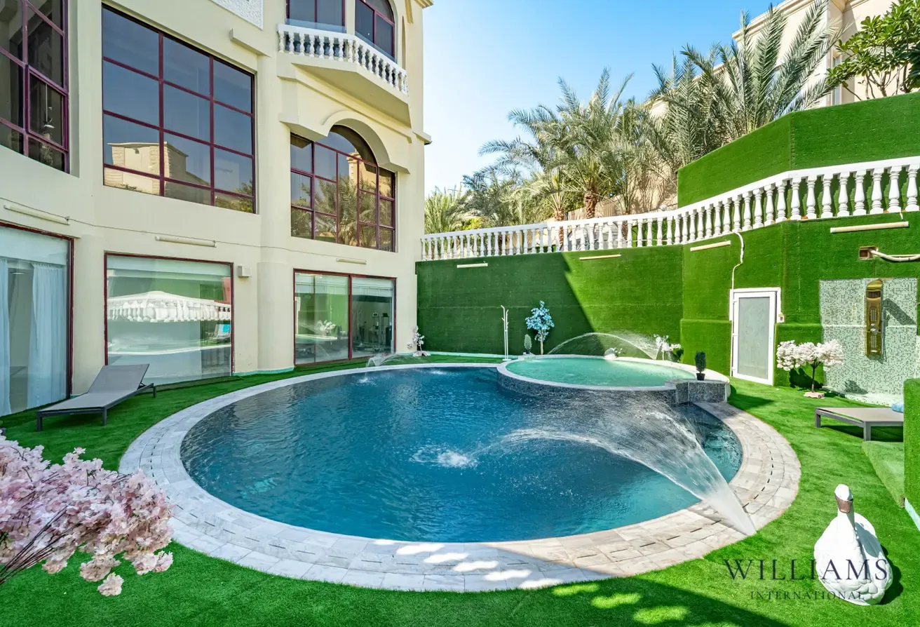MAIN LAKE VIEW | 8 BEDROOMS | LARGE VILLA