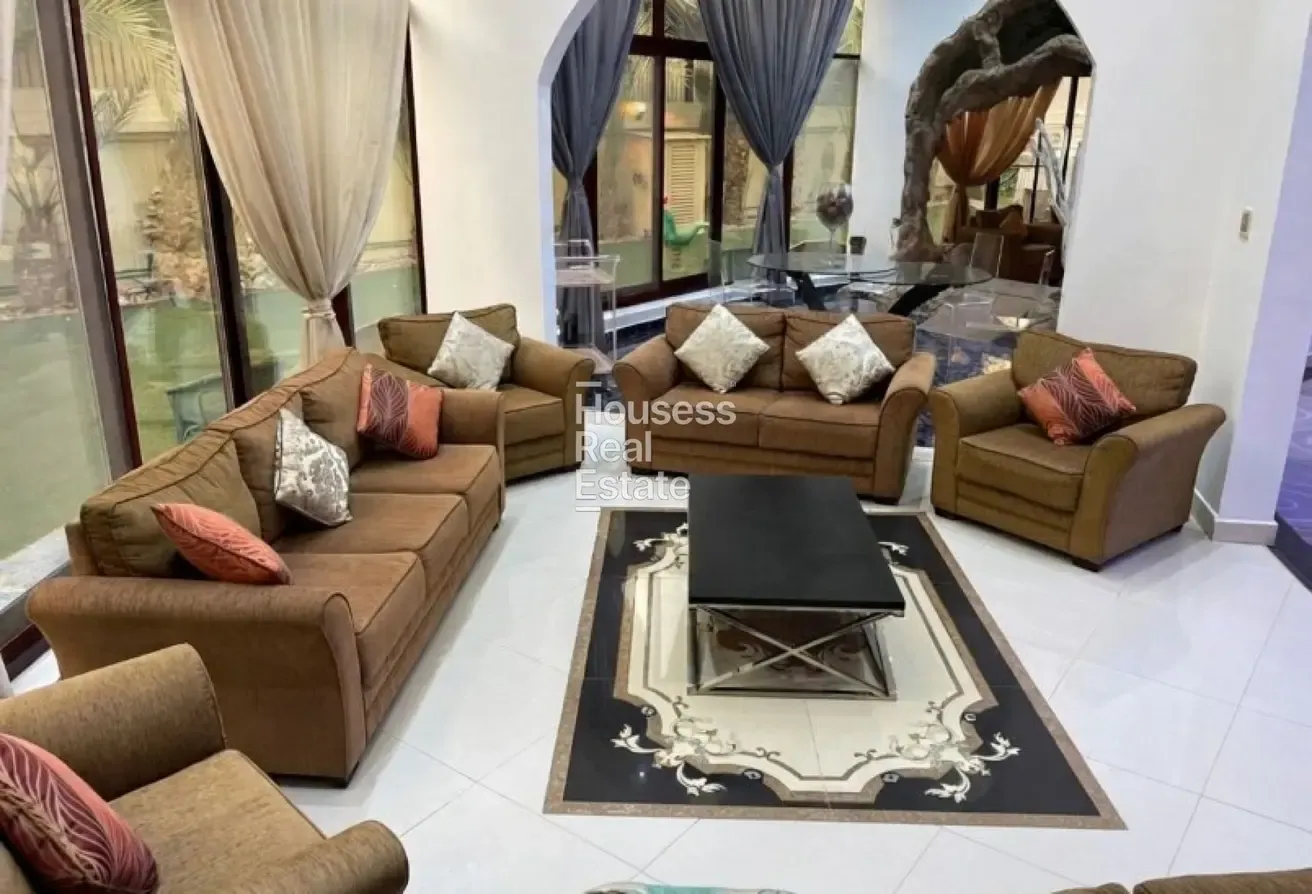 Ultra Luxury Villa | Emirates Hills | Lake Facing