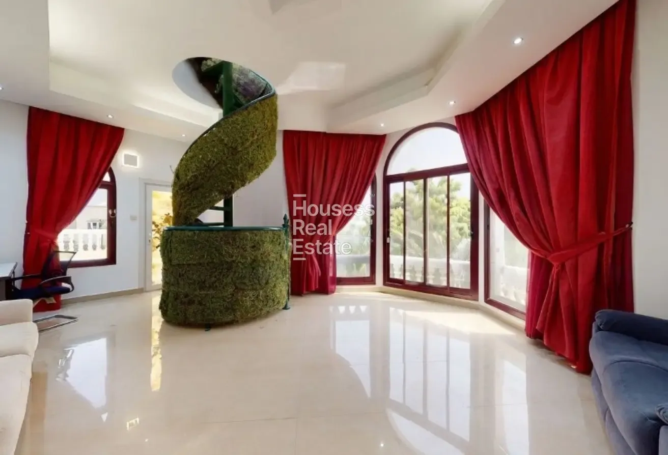 Ultra Luxury Villa | Emirates Hills | Lake Facing