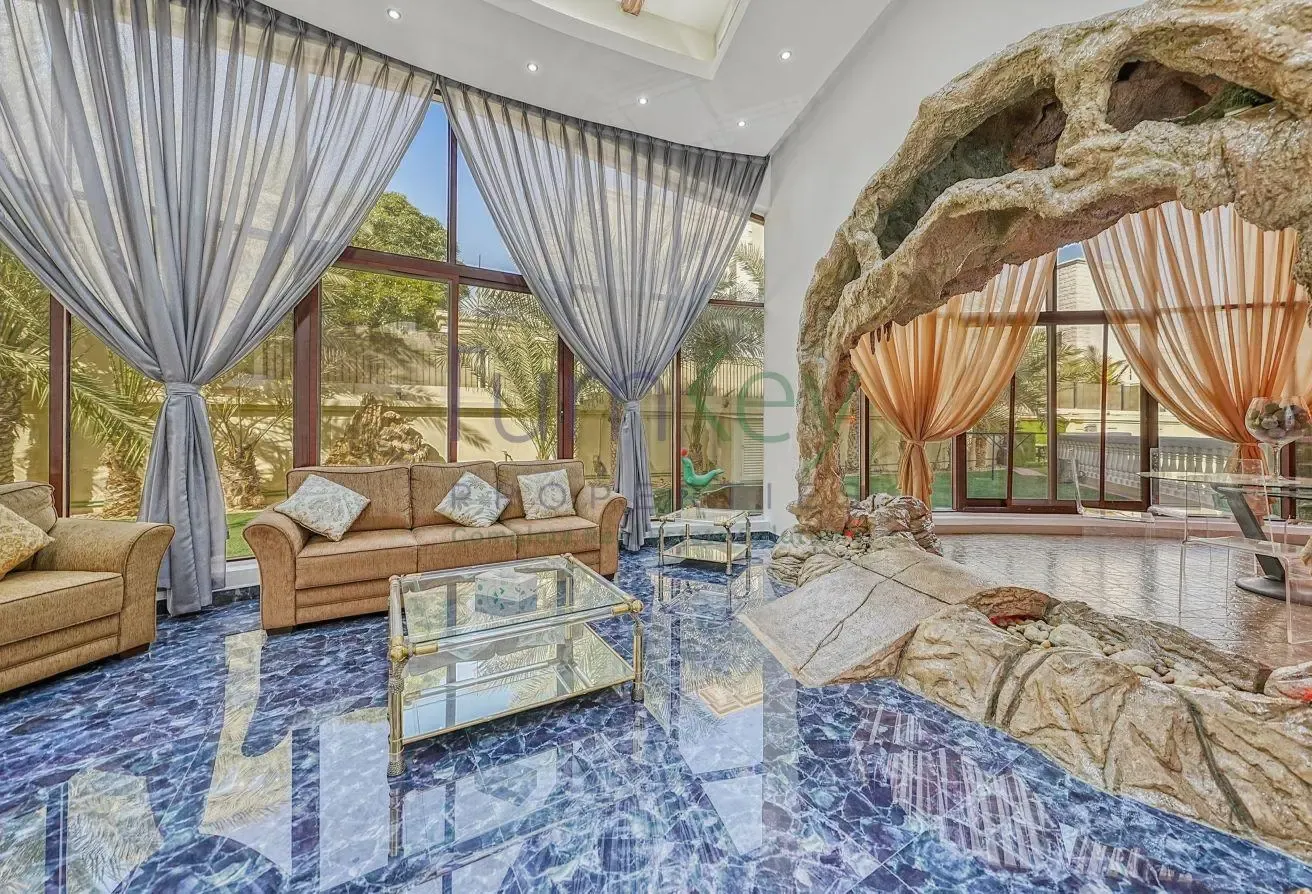 7 BED CUSTOM MADE MANSION I FURNISHED I BASEMENT