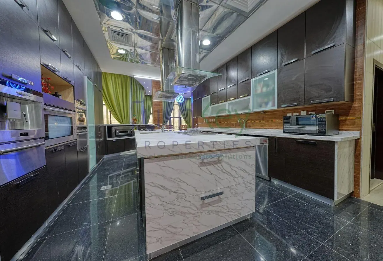 7 BED CUSTOM MADE MANSION I FURNISHED I BASEMENT