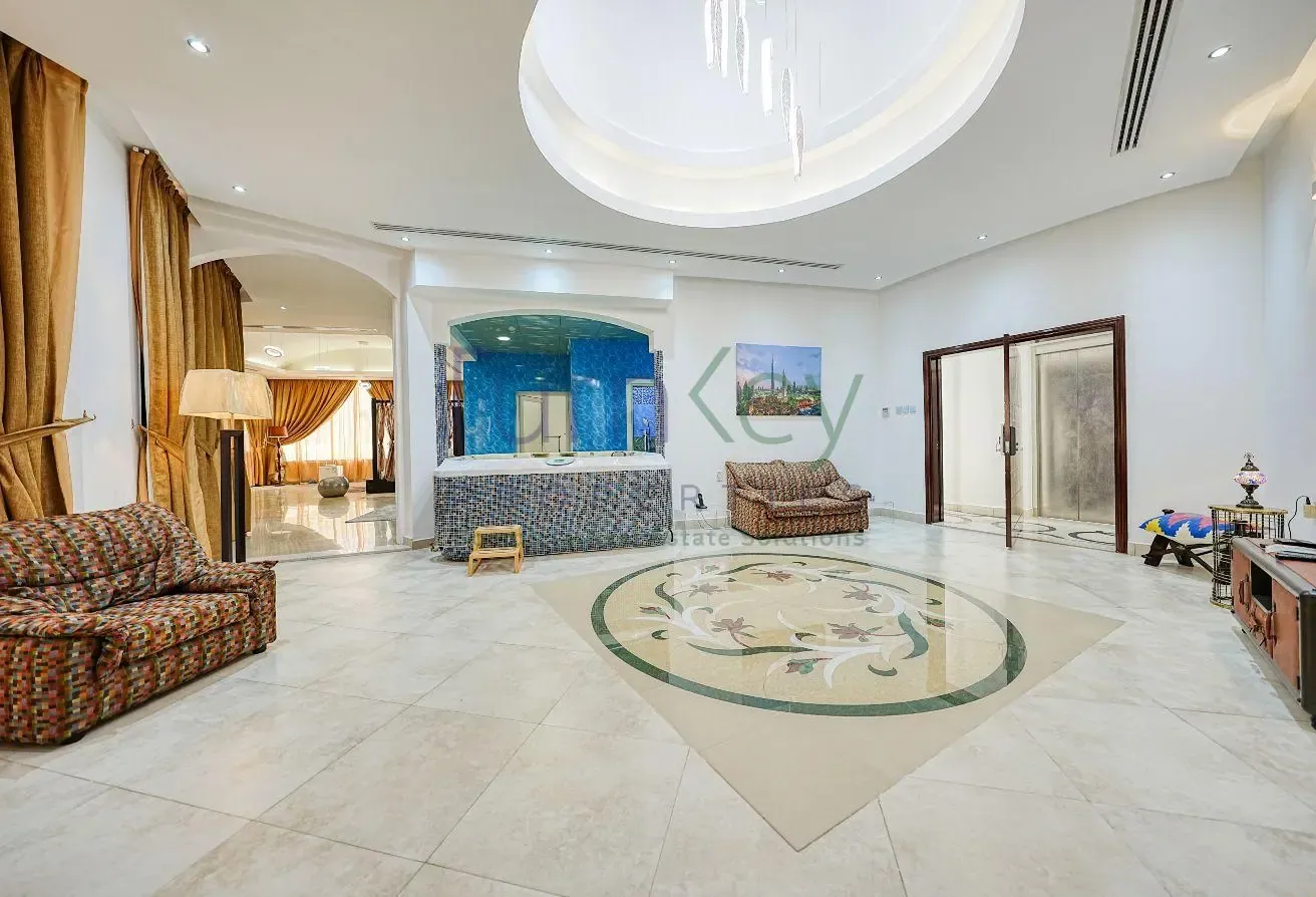 7 BED CUSTOM MADE MANSION I FURNISHED I BASEMENT