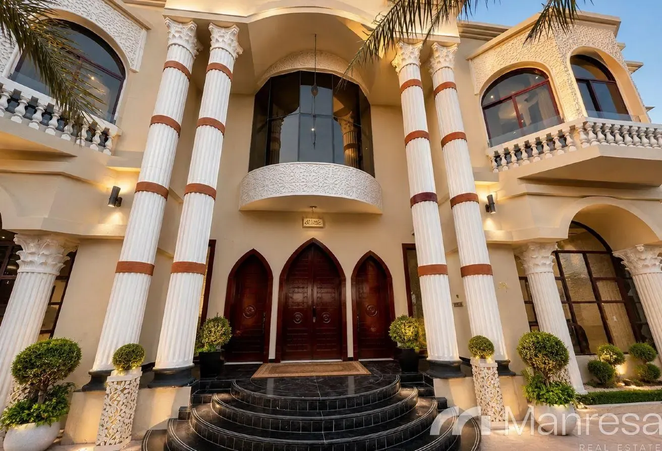 8 BR Lake View Emirates Hills Villa with Porsche