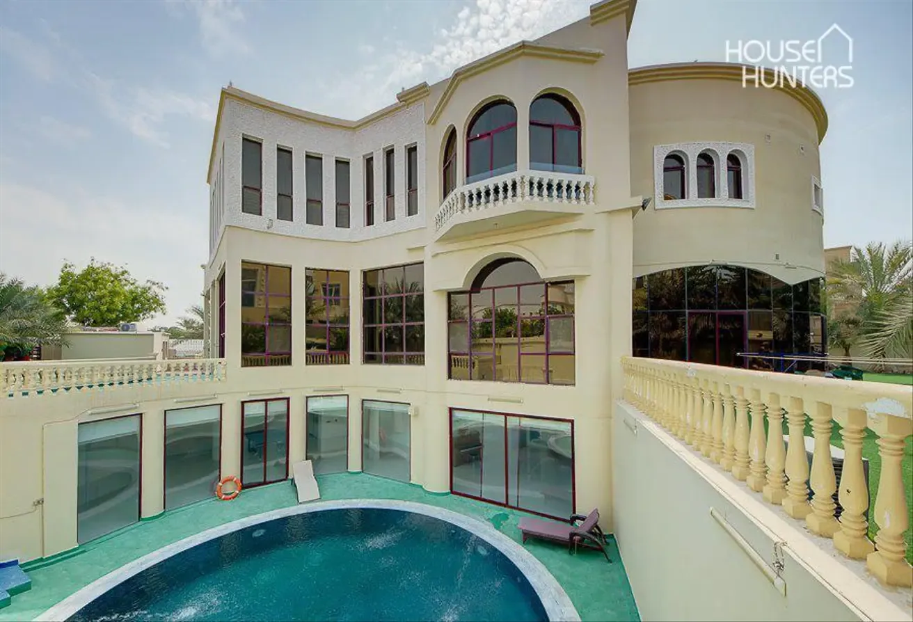 Exclusive | Cinema | 8 Bedrooms