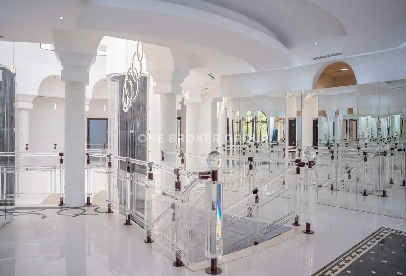 Rare Ultra-Luxury Mansion I Negotiable