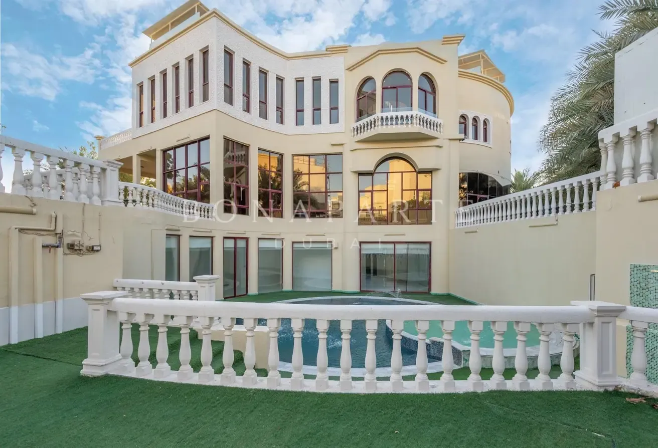 Big Plot | Lake View | Vacant Now