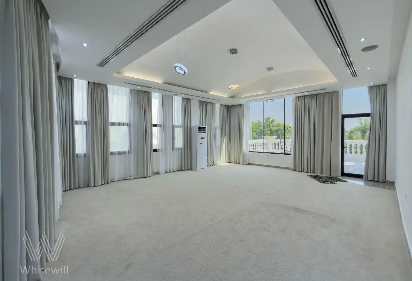 Ultra-Luxury | Pool, Cinema, Basement | Lake View