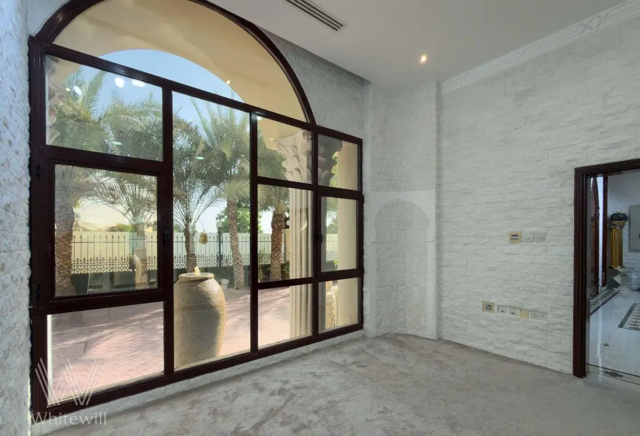 Ultra-Luxury | Pool, Cinema, Basement | Lake View