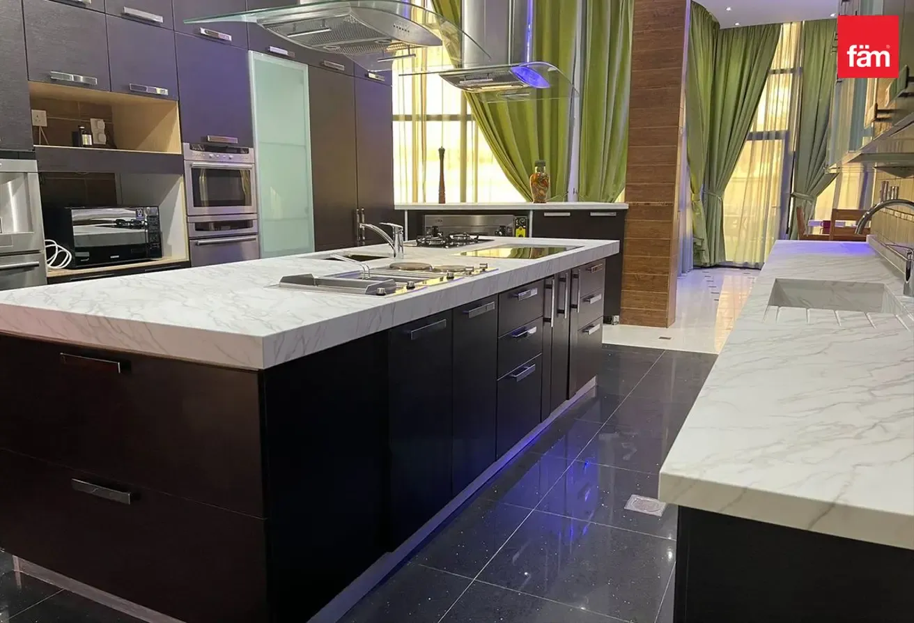 Standalone Luxury Villa | Prestigious Mansion