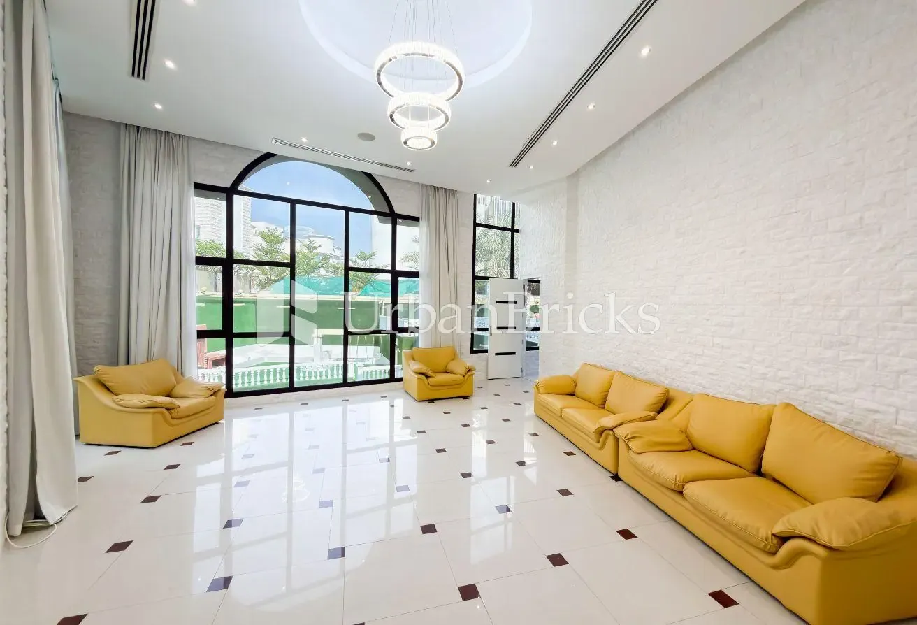 Spacious | Prime Location | Full Lake View