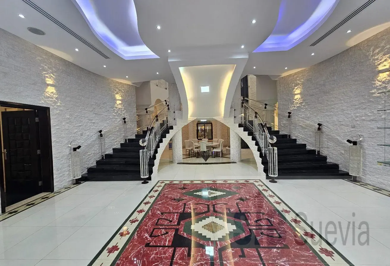 Luxurious Mansion | Rooftop Garden | Private Pool