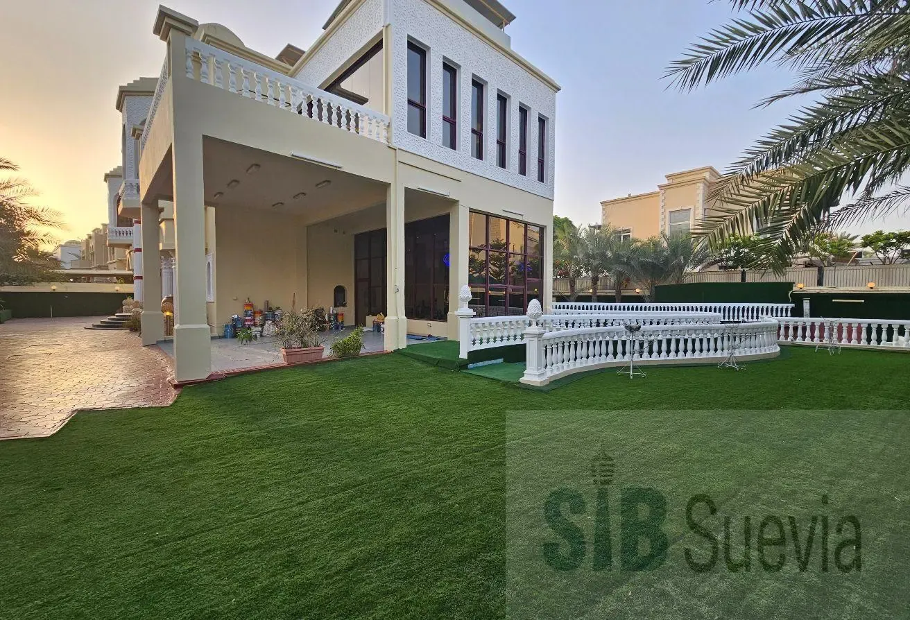 Luxurious Mansion | Rooftop Garden | Private Pool