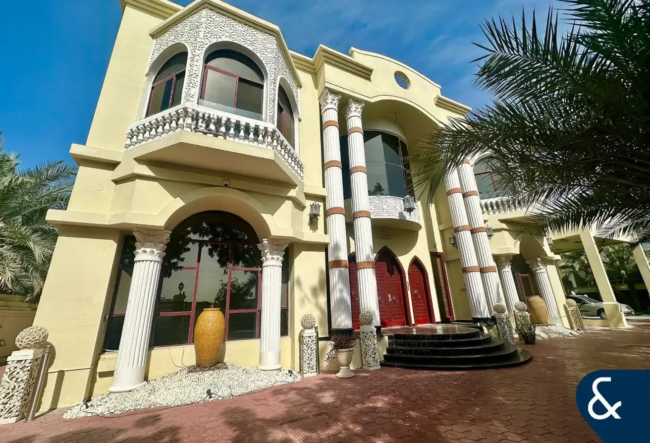 Grand Entrance | Lake Views | Cinema Room