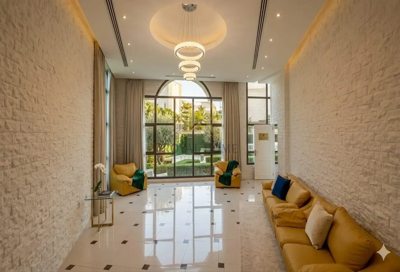 Luxury Villa | Emirates Hills | Unfurnished