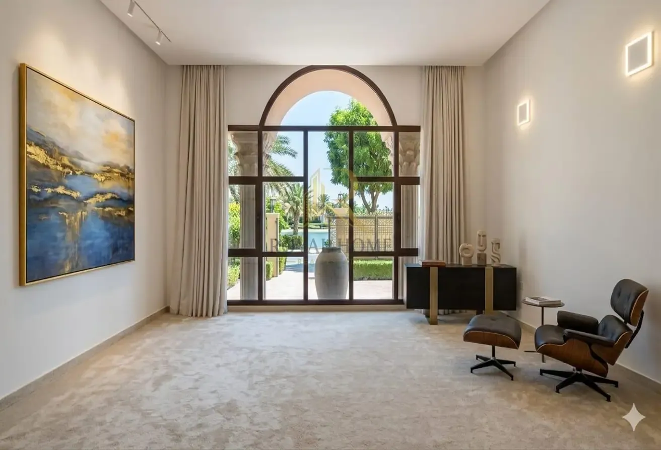 Luxury Villa | Emirates Hills | Unfurnished