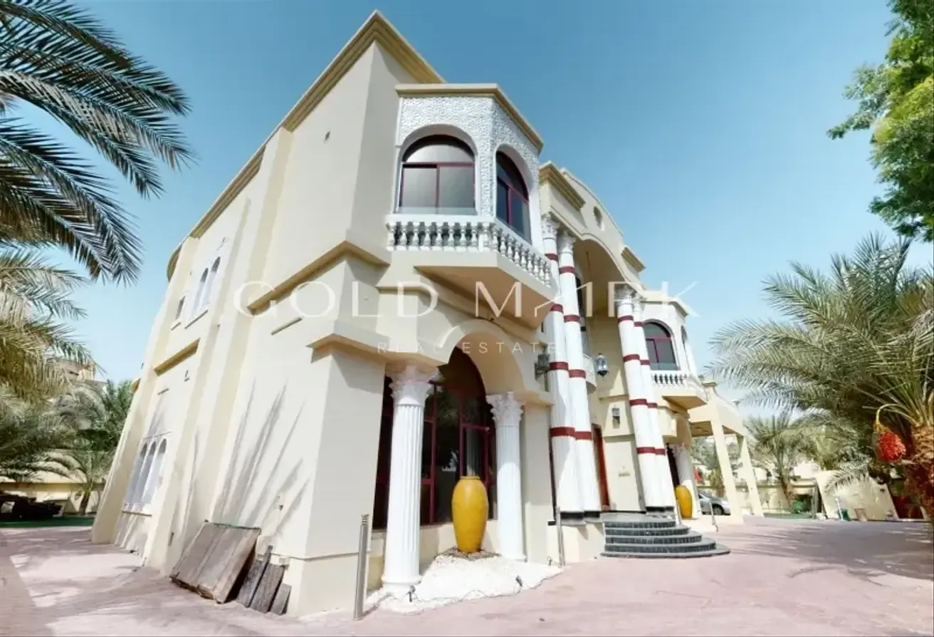 Vacant Now | Furnished | View Today
