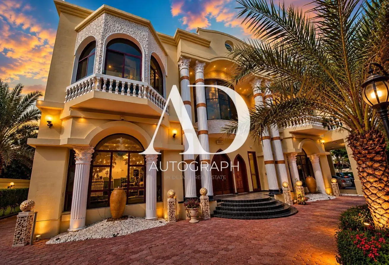 Exquisite Lake-Facing Villa | Emirates Hills