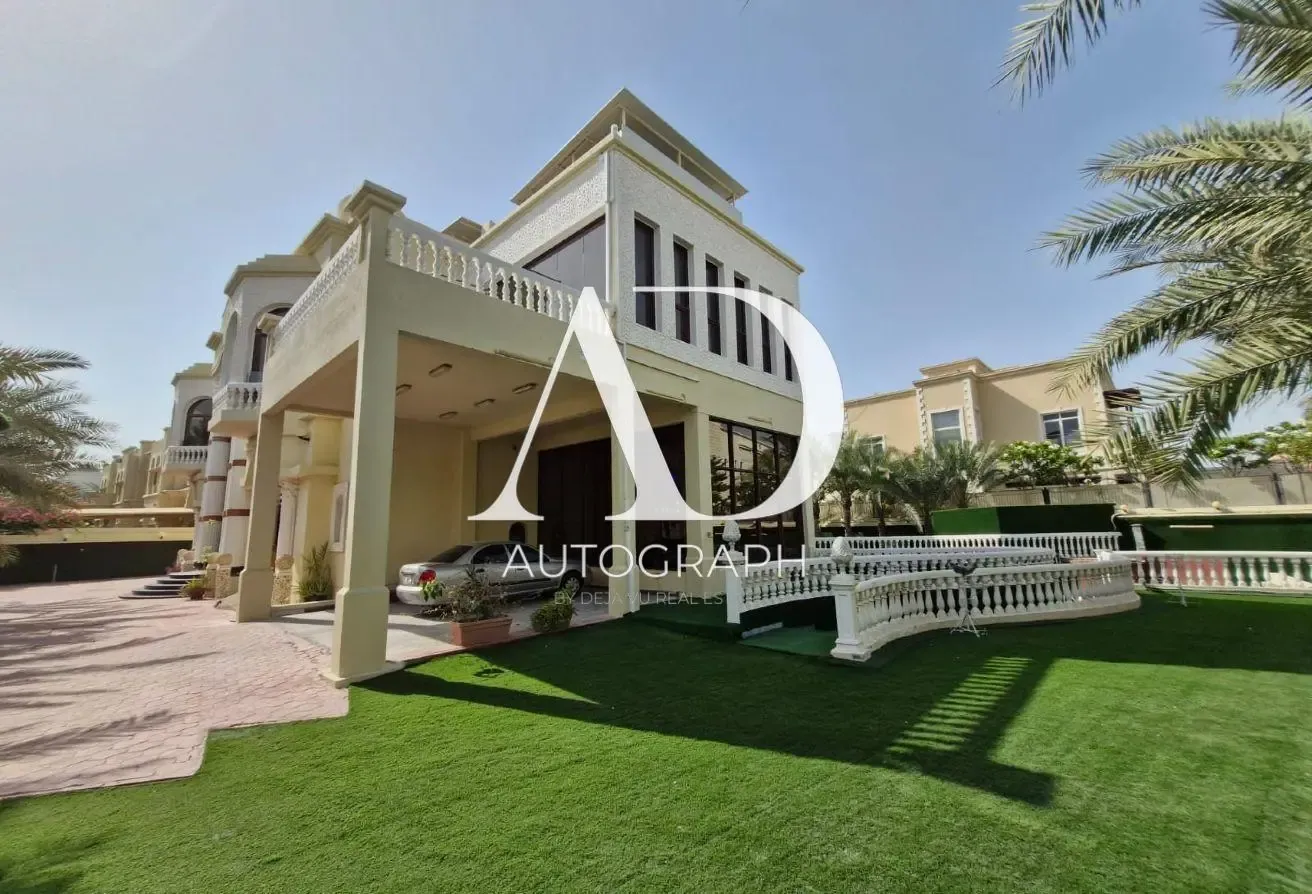 Exquisite Lake-Facing Villa | Emirates Hills