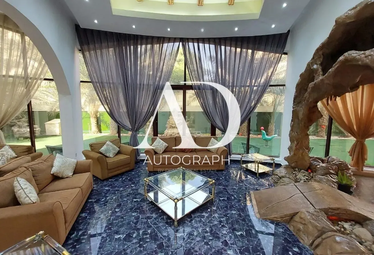 Exquisite Lake-Facing Villa | Emirates Hills
