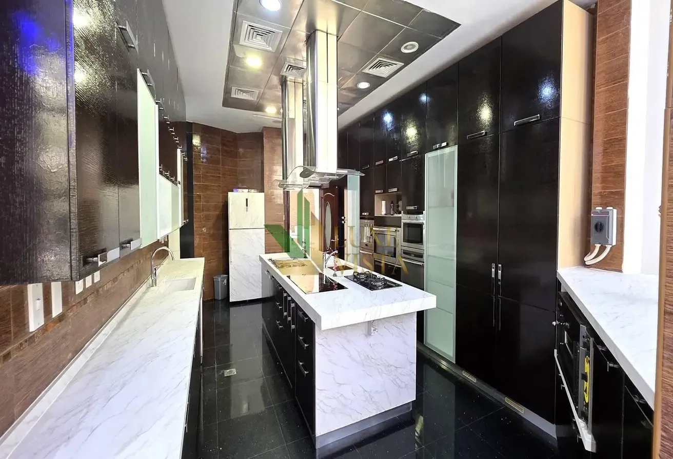 Luxury Mansion | Lake View | Pool | Cinema