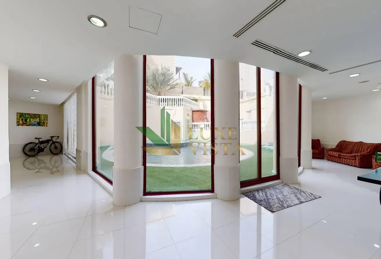 Luxury Mansion | Lake View | Pool | Cinema