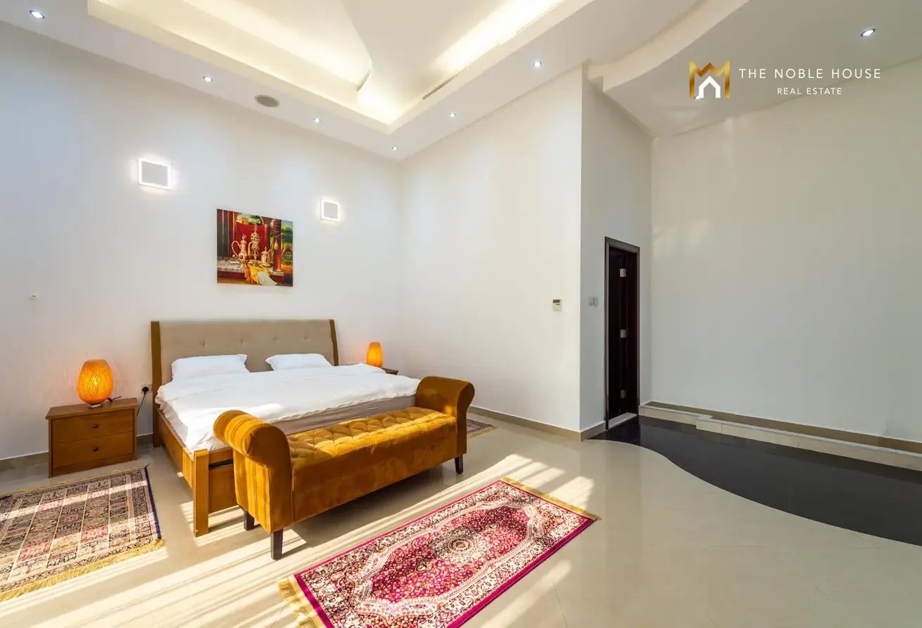 Luxurious Lake-Facing Villa | Emirates Hills